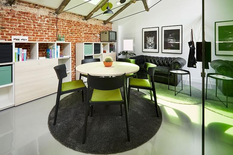 home-office-space-leisure-room-workspaces-Actiu