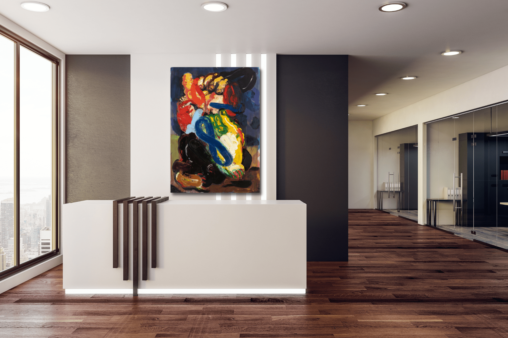 Recepční pult s barevným obrazem na stěně