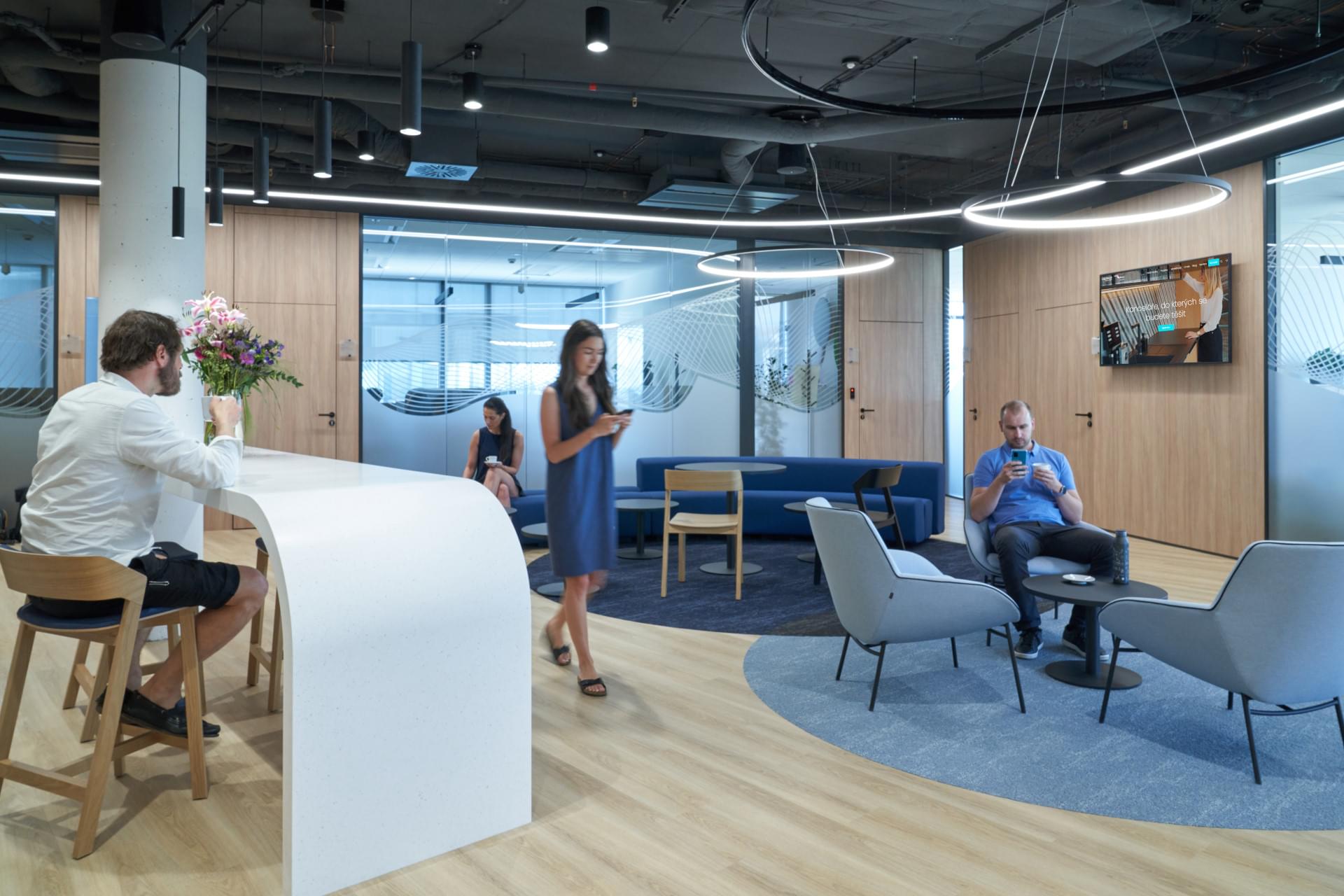 Flexible meeting space environment in company colours