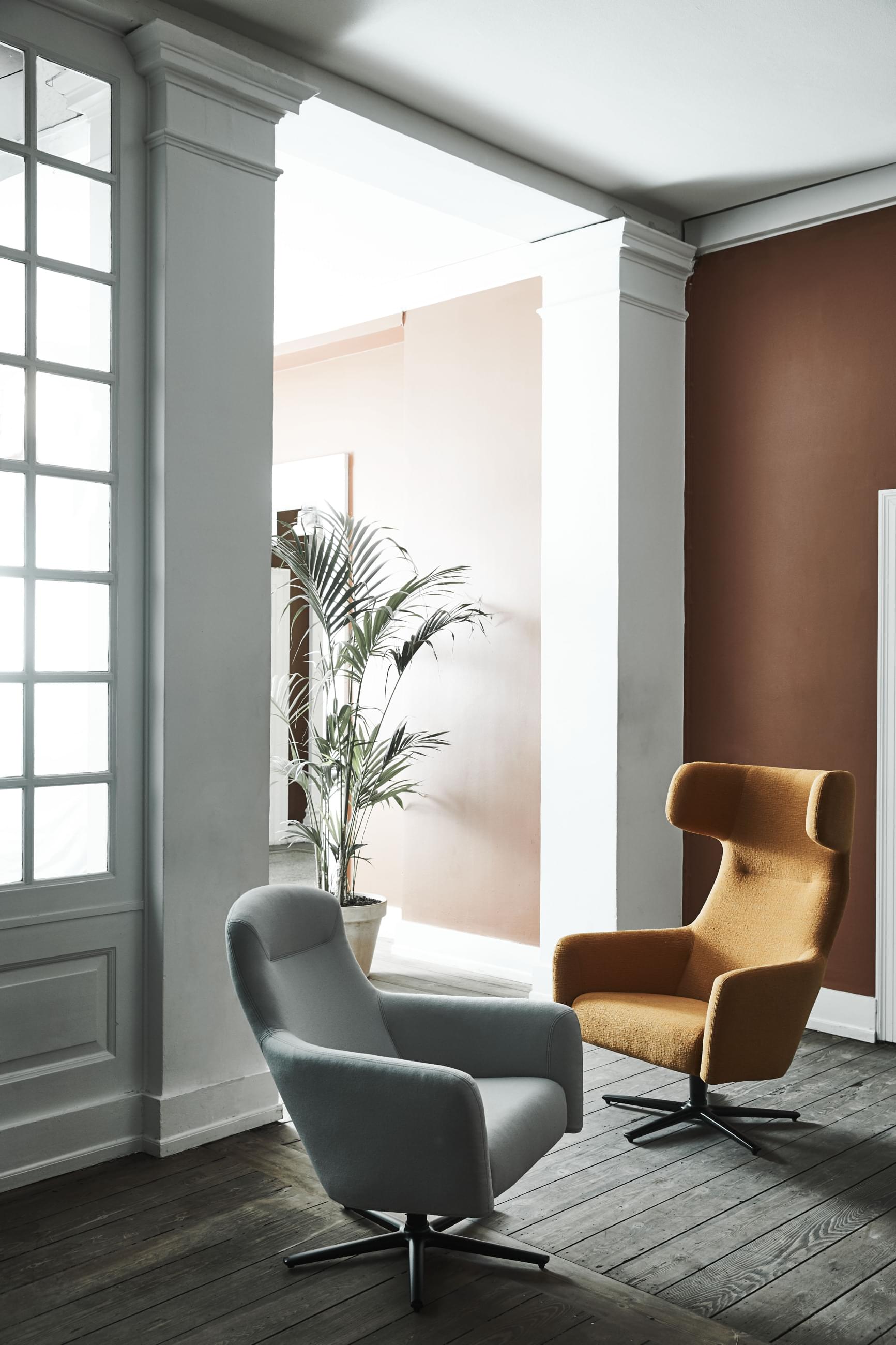 Comfortable reclining chairs