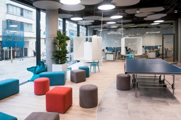 odpočinkové-zóny-pracovní-benefity-relaxační-zóny-CAPEXUS-kanceláře