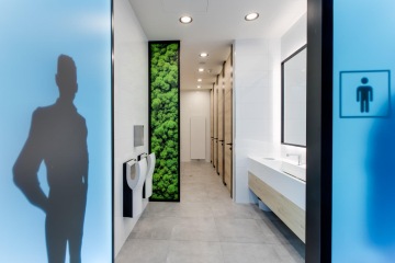 Entrance to men's toilets in the Novodvorská Plaza shopping center