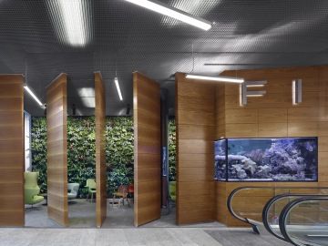 Entrance to the lobby through sliding wooden doors