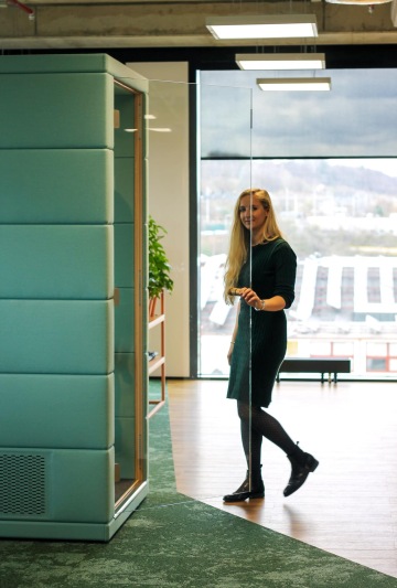 micro office for loud phones