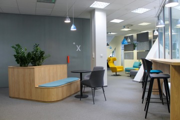 barevné posezení v práci