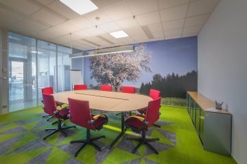 zasedací-místnost-jaro-společnost-PGRLF-přírodní-téma-tapeta-na-zeď-CAPEXUS