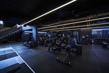 Prostorná funkční fitness zóna