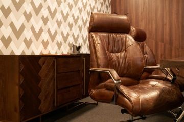 Management offices should evoke a pleasant atmosphere of a gentleman's club