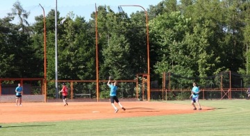 softball-pomáháme-turnaj-CAPEXUS-designové-kanceláře-nezisková-organizace