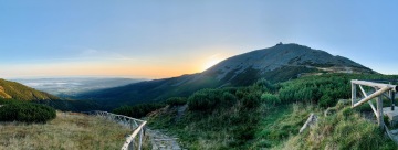 turistický-výstup-Sněžka-teambulding-CAPEXUS-teamwork