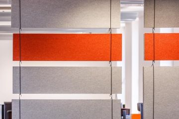 Akustické paravány nad stoly