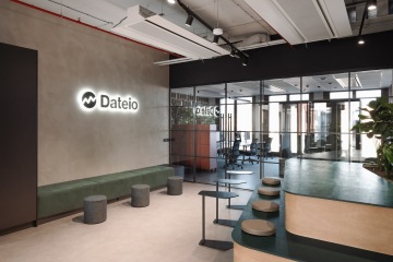 Nové kanceláře Dateio s industriální duší