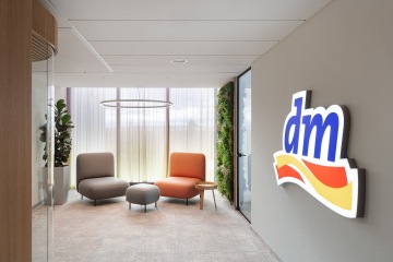 dm v Českých Budějovicích. Zde jsem člověkem, zde pracuji