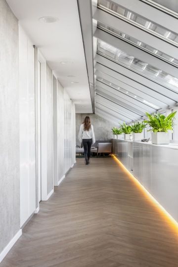 Chodba s podsvícením