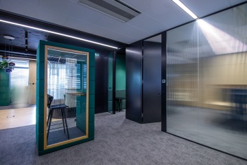 phone booth jako součást pracoviště