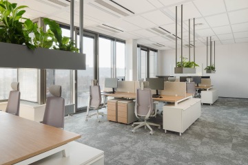 Design open space office with a natural barrier in the form of ropes at Seznam