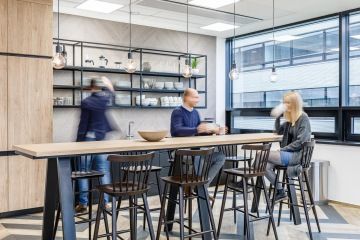 Firemní kuchyňka v moderním provedení