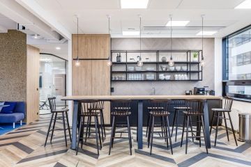 Firemní kuchyňka v moderním provedení