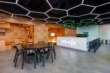 Reception, café and meeting place