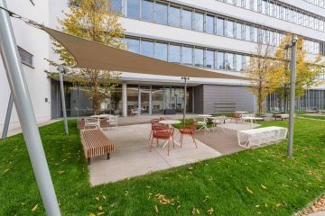 courtyard with seating