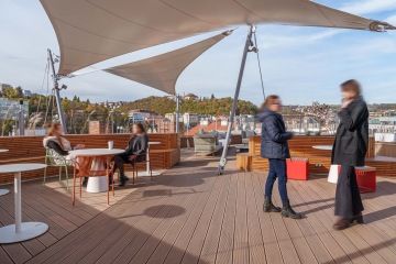 a place in the air to meet