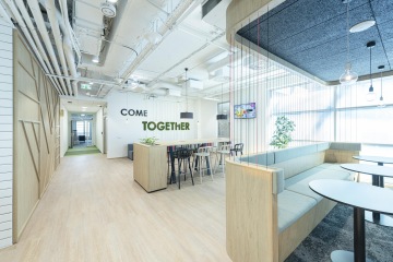 Prostor pro setkávání zaměstnanců ve společnosti T-Mobile