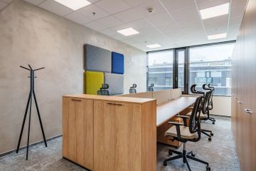 Cosy offices for 6 employees