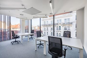 Některé pracovní stoly nabízí nádherný výhled a dostatek denního světla