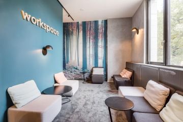 Workspace ve firmě 100 Towers Holding nabízí klid pro práci