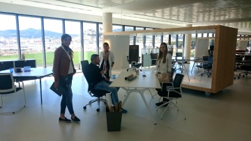 technologický-park-Actiu-prohlídka-showroom-badminton-křesla-designové-kanceláře-CAPEXUS-Actiu-Actiu-kanceláře-CAPEXUS