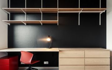 A spacious workplace for study and concentration