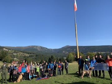 teambuilding-turistický-výstup-Sněžka-teamwork-musherští-psi