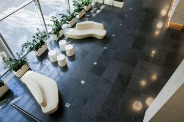 moderní-prostředí-kanceláří-rostliny-v-interiéru-Tacchini-katalog-designové-kanceláře-CAPEXUS-Tacchini-Tacchini-kanceláře-CAPEXUS