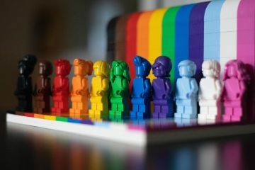 lgbt+ lego