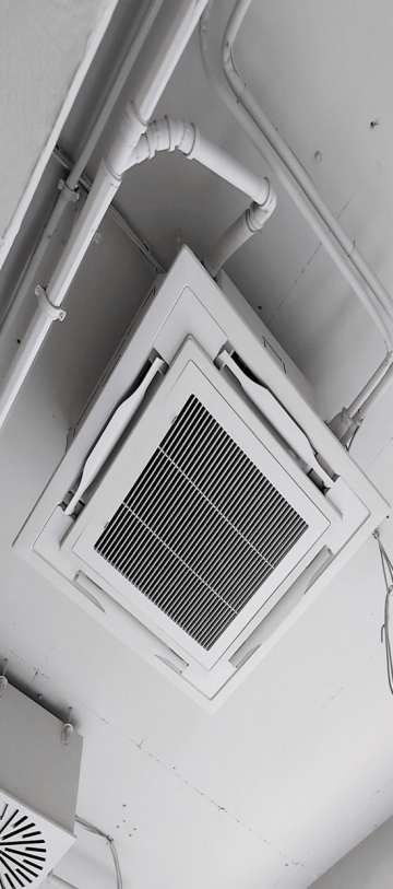 Vnitřní jednotka klimatizace v budově