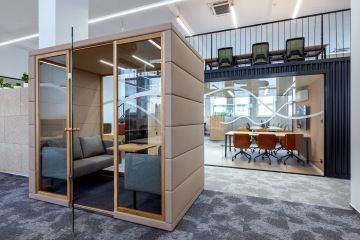 quiet workplaces in the middle of open space