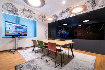 Technologicky vybavená zasedací místnost