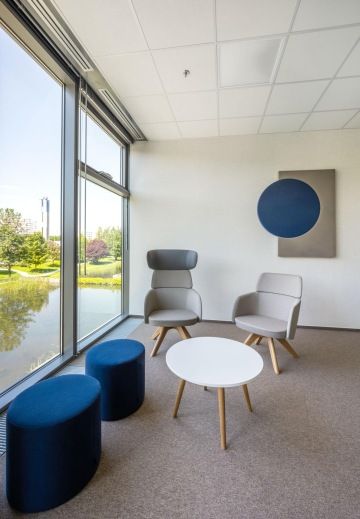 Komfortní křesílka a taburety k sezení