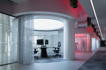 Pracovní inkubátor měnící barvu