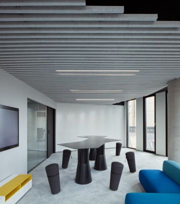 Neobvyklá zasedací místnost s komfortním interiérem v Main Point Pankrác