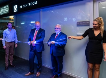 videomapping-BB-centrum-passerinvest-group-edge-blending-CAPEXUS-kanceláře