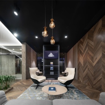 prostor na schůzky i odpočinek