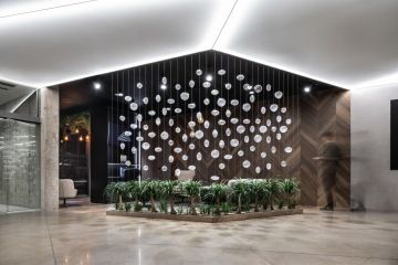 lobby v přírodním stylu