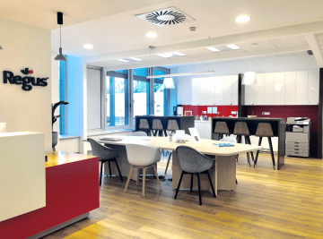 Kancelářský prostor v podzimních barvách ve společnosti Regus