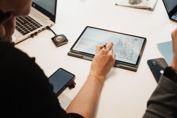 Tablet s návrhem interiérů